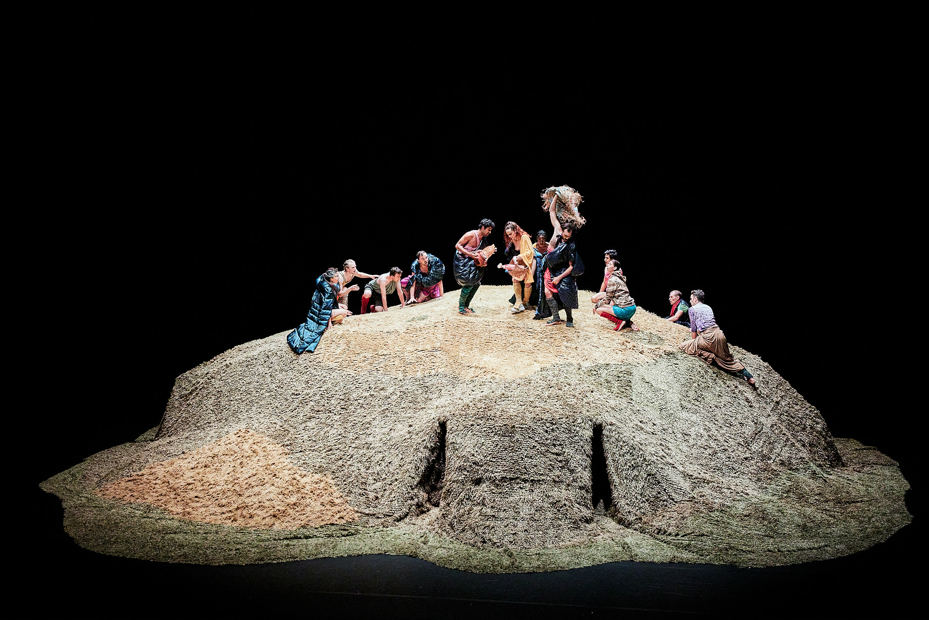 Aure Wachter dans t u m u l u s au Festival d'Avignon